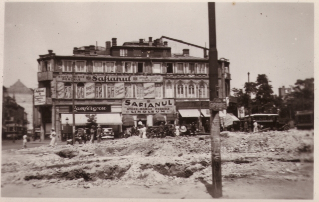 1933. Piața Sfântu Gheorghe (Roma).