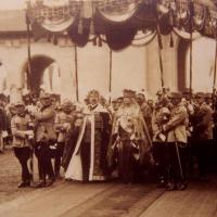 1922. Încoronarea Regelui Ferdinand şi a Reginei Maria.