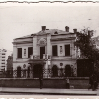 1937 - 1938, Casa Rioşeanu, Academiei colţ cu Wilson